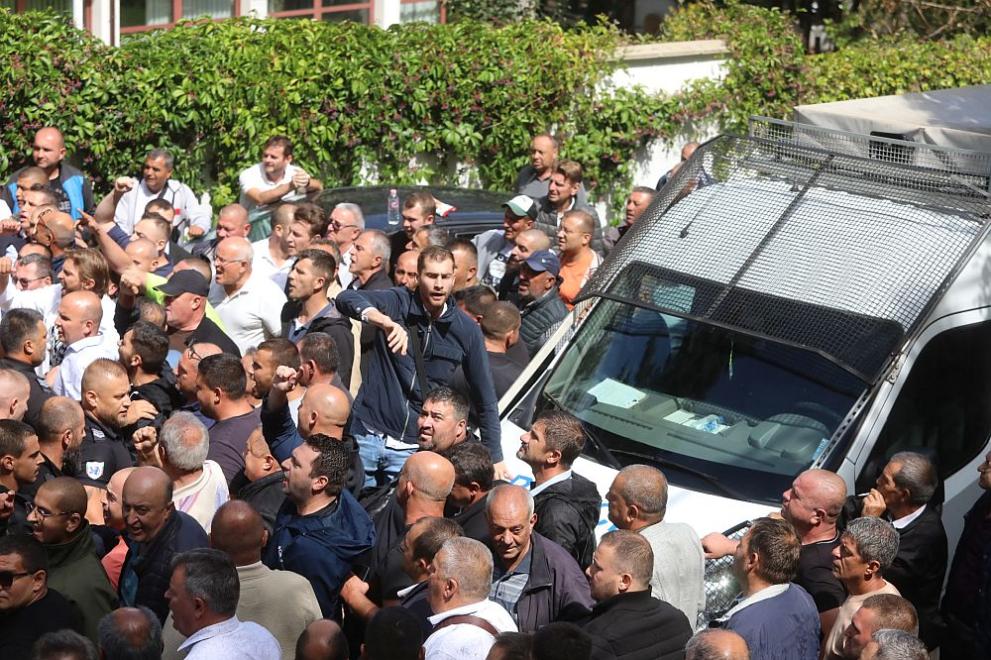  конфликти Бояна Доган 