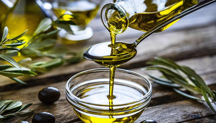 зехтин - МАСЛЕНА МАФИЯ: Менте зехтин трови Гърция!