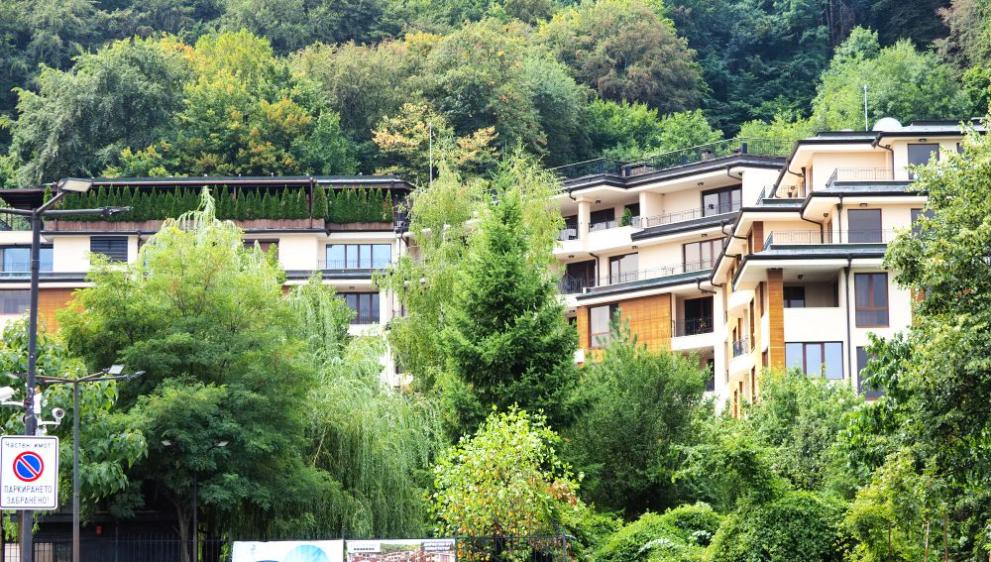 След сагата с имотите, които обитаваше Ахмед Доган, днес собственикът