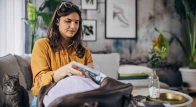 котка и куфар