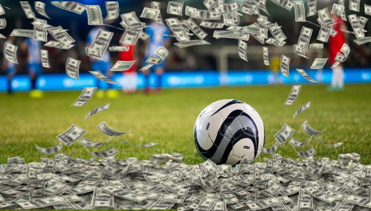 футбол - Близо 5 милиарда паунда пръснати за футболни трансфери