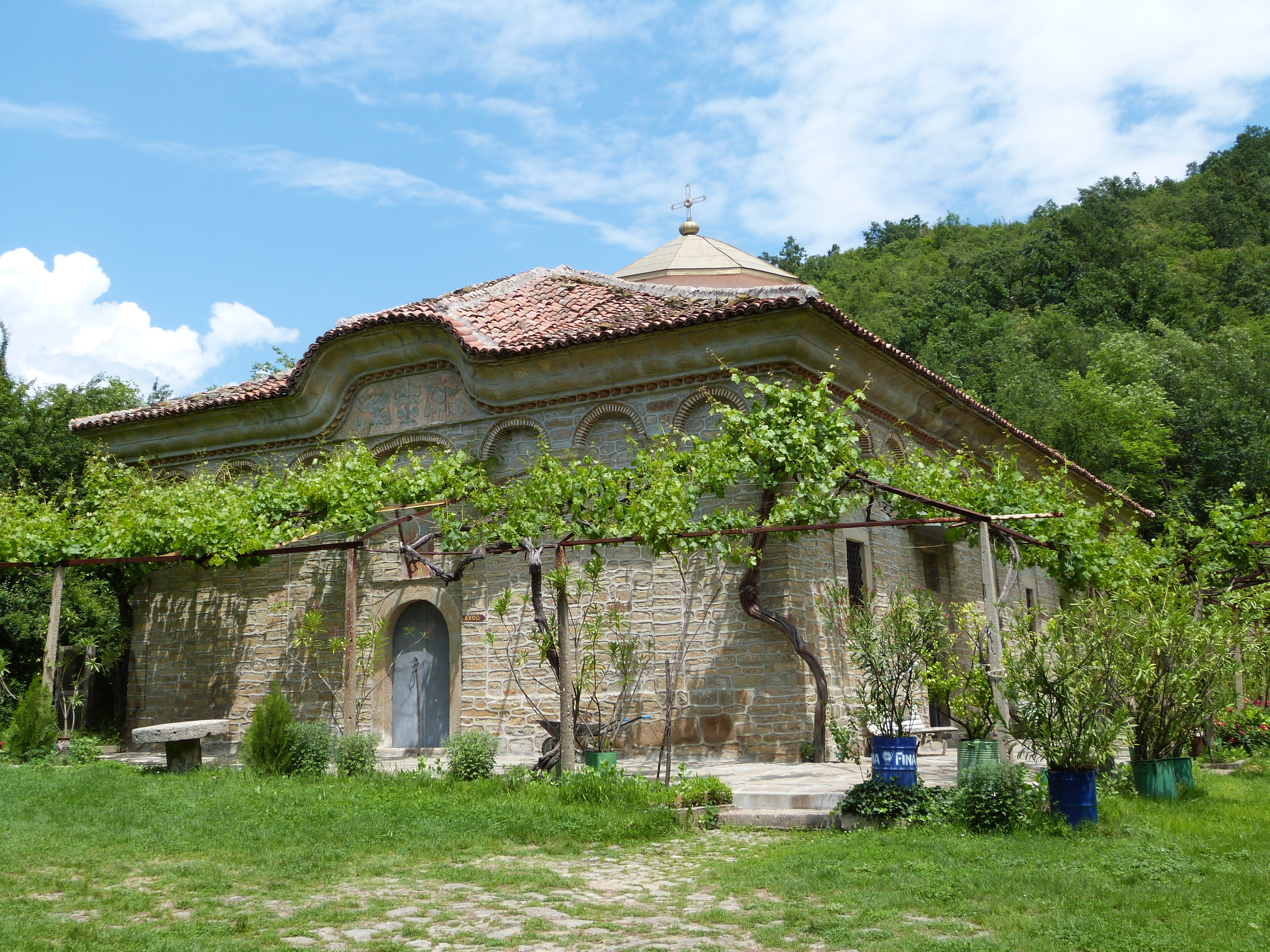 Килифаревския манастир