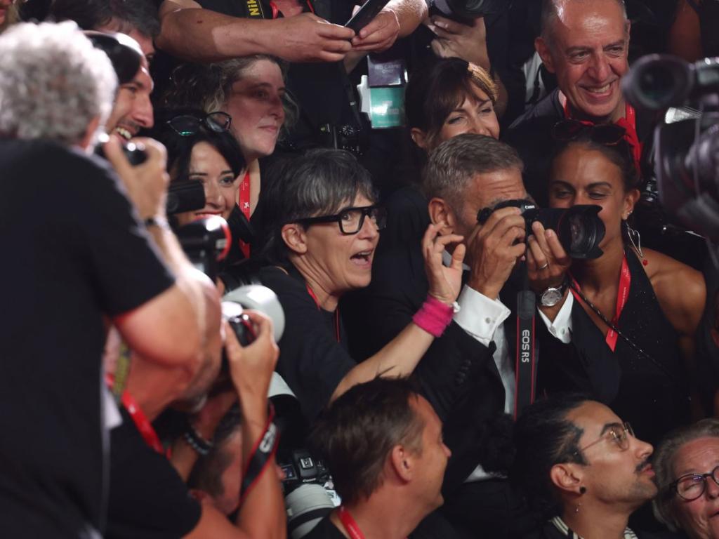 Холивудската звезда Джордж Клуни винаги е бил любимец не само