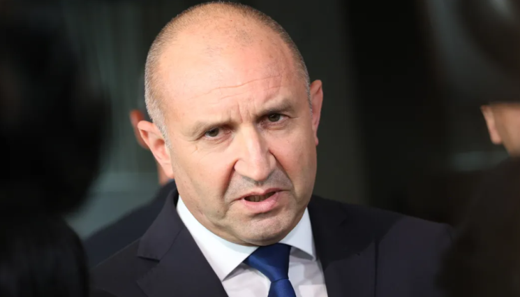 Румен Радев