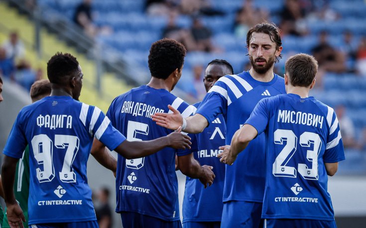 Левски подновява тренировки във вторник