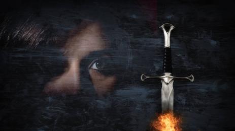 жена меч огън