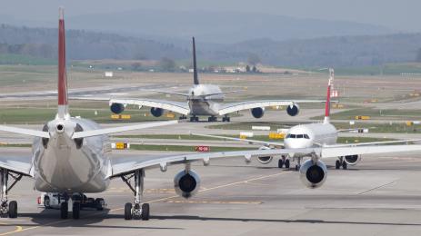 самолети летище