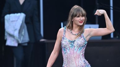 "Бездетна жена с котки": Taylor Swift подкрепи Камала Харис за президент на САЩ