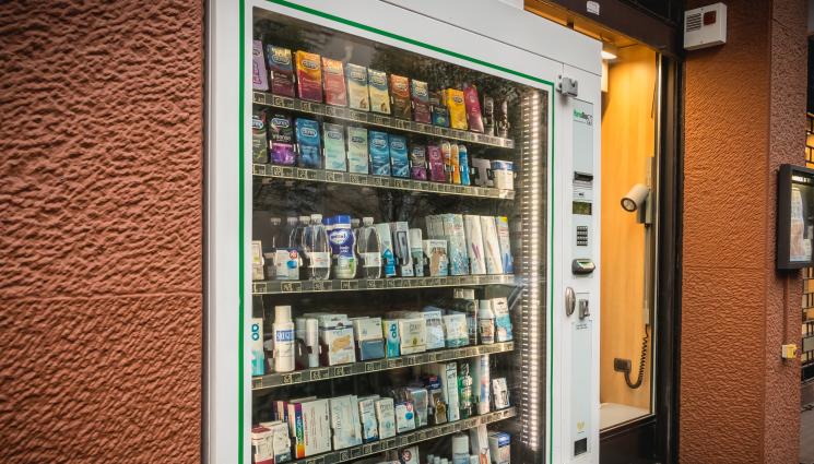 вендинг лекарства - ВДИГАТ СЕ НА ПРОТЕСТ: Фармацевтите против вендинг машините за лекарства!