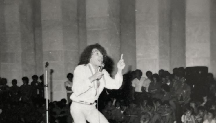 Кеца пее златно време - На концерт в Русе - Кеца пее пред комсомолци (СНИМКИ)