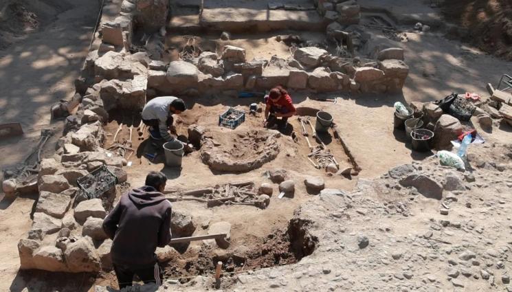 разкопки - ПРИ РАЗКОПКИ В СОЗОПОЛ: Откриха трети храм на древна Аполония!