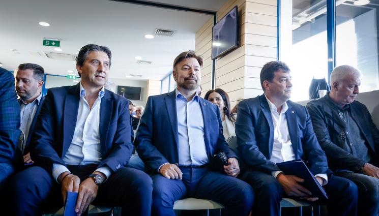 Левски - Хеттрик от оставки в Левски!