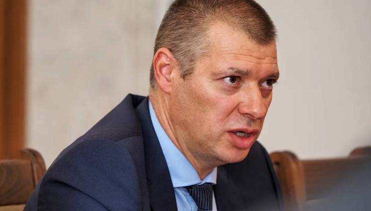 Антон Славчев - Депутатите приеха оставката на Антон Славчев