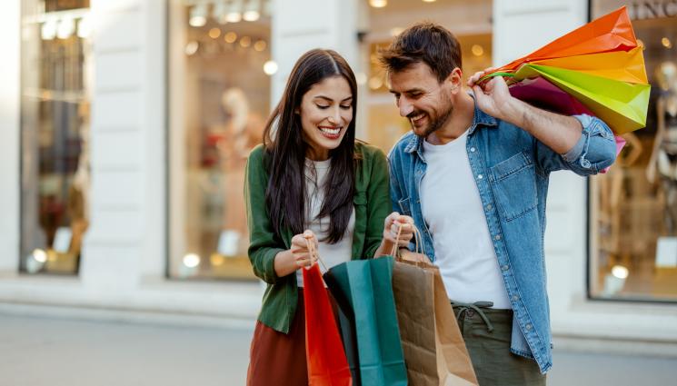 шопинг - ПЪЛНИМ ЧАНТАТА ПО ГРАФИК: Изчислиха щастливите дати за шопинг!