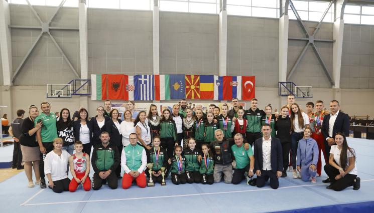 Спортна гимнастика Балканиада младежи и девойки - 6 златни, 4 сребърни и 7 бронзови медала спечелиха гимнастиците ни на домашната Балканиада