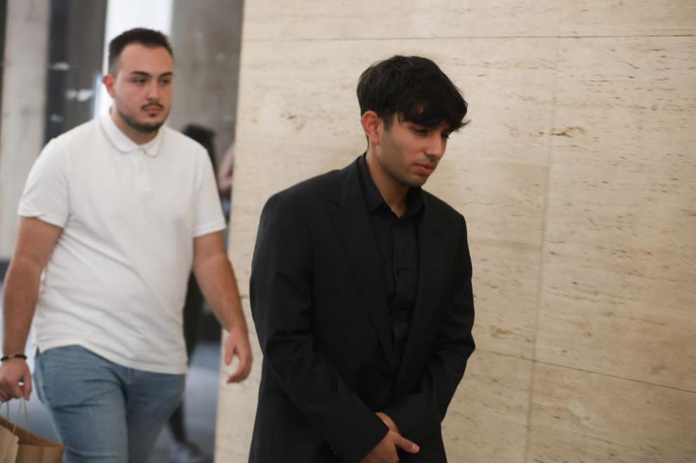  Адриан Антонов 