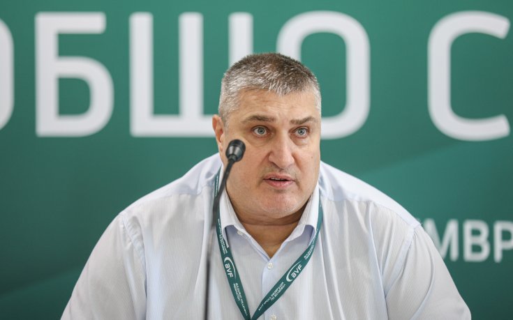 Любо Ганев остава президент на волейболната ни федерация