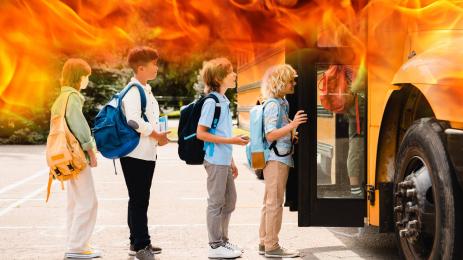 училищен автобус пожар