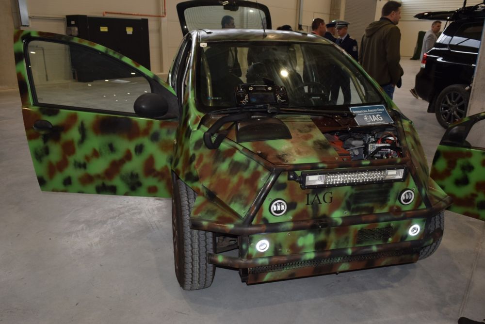 Откриха първия български завод за бронирани автомобили в Бургас