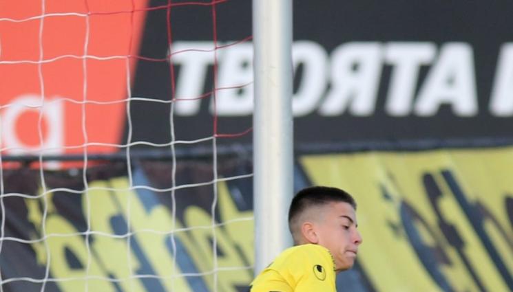 Александър Андреев - Александър Андреев с нова „суха“ мрежа на вратата на Жирона