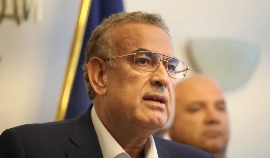 Джевдет Чакъров