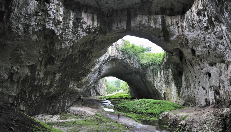 Деветашка пещера - Само 12 от 6200 документирани пещери у нас са достъпни за туристи