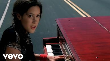 Vanessa Carlton - A THOUSAND MILES