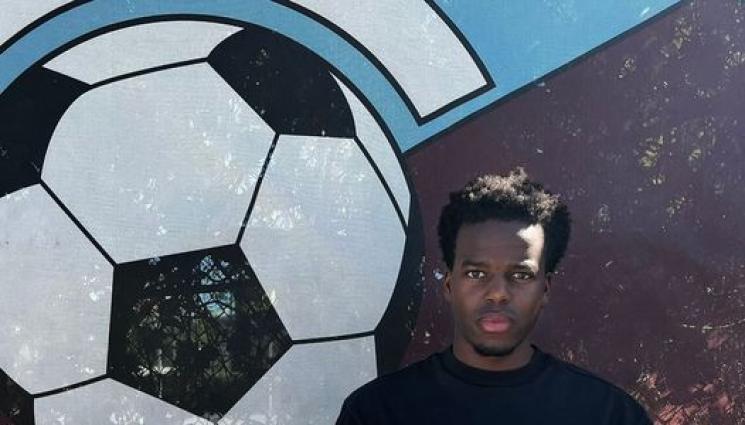 Септември София - Национал на Мозамбик, играл при юношите на Германия, подписа със Септември