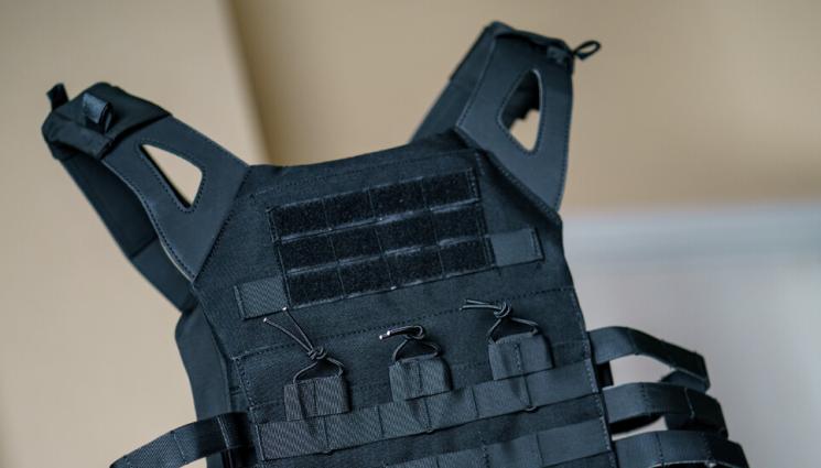 бронежилетка - Продадоха бронежилетка за близо 1 млн. евро (СНИМКА)