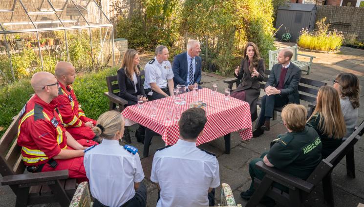 Кейт - СЛЕД СТРАШНАТА ДИАГНОЗА: Кейт Мидълтън на първо официално посещение!