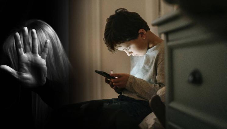 дете телефон насилие онлайн - ТРЕВОГА: Линиите за онлайн насилие над деца прегряха!