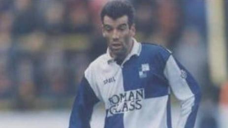 Иън Аликзандър