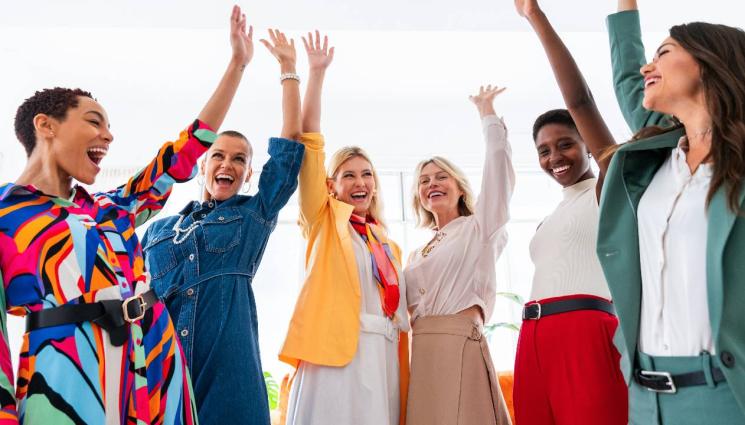 жени - 10 ВДЪХНОВЯВАЩИ МИСЛИ от силни жени, които променят играта!