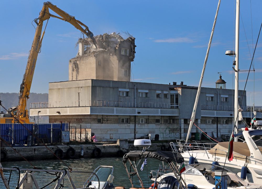 Рейдова кула Варна събаряне