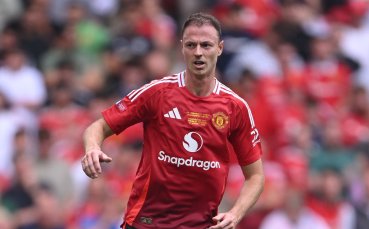 Тен Хаг ще експериментира в защита срещу Брентфорд