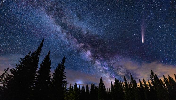 комета - Телескопите на обсерватория „Рожен“ наблюдават между 15 и 25 комети всяка нощ