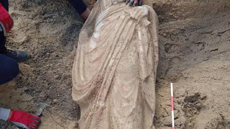 статуя Одесос