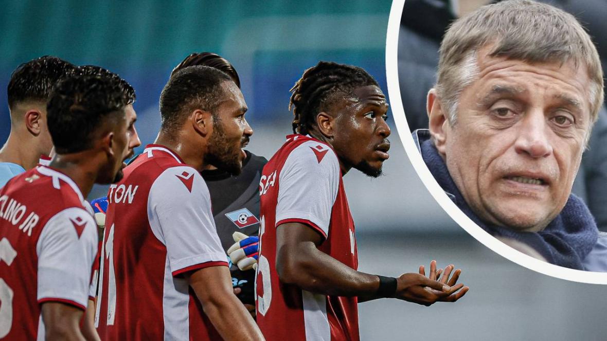 Стойне Манолов