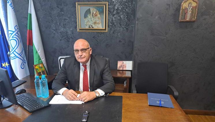 Николай Брънзалов - ЗДРАВЕ с Телеграф: Д-р Николай Брънзалов: Вече и в София хора не могат да бъдат прегледани