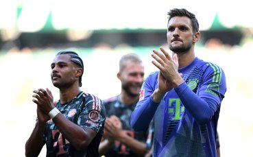 Байерн дава нов договор на резервния си вратар