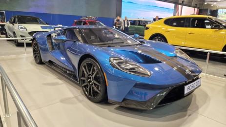 Най-ярката звезда на автосалона в София е Ford GT с цена над 1 млн. долара, но може да не ви одобрят