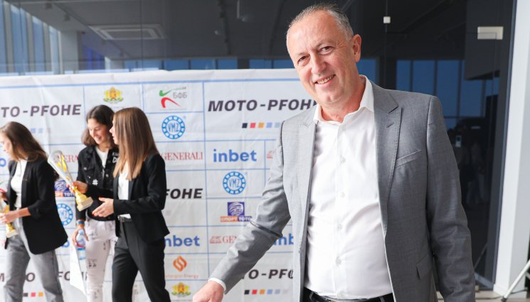 Атанас Фурнаджиев - Фурнаджиев разкри проблема на българския футбол!