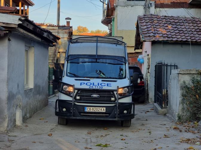 Акция на полицията срещу купения вот в столичния кв Факултета