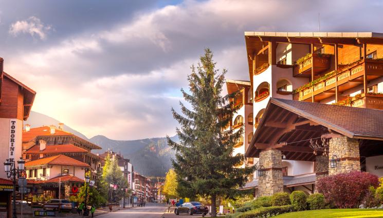 Банско - Банско чака наплив на гърци!