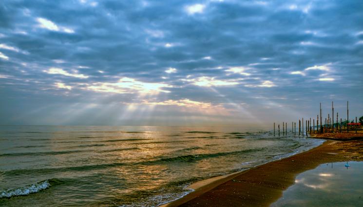 Каспийско море - ДРАМА В ТУРЦИЯ: Морето се оттегля на 300 метра, лъсват нови острови! (СНИМКИ+ВИДЕО)