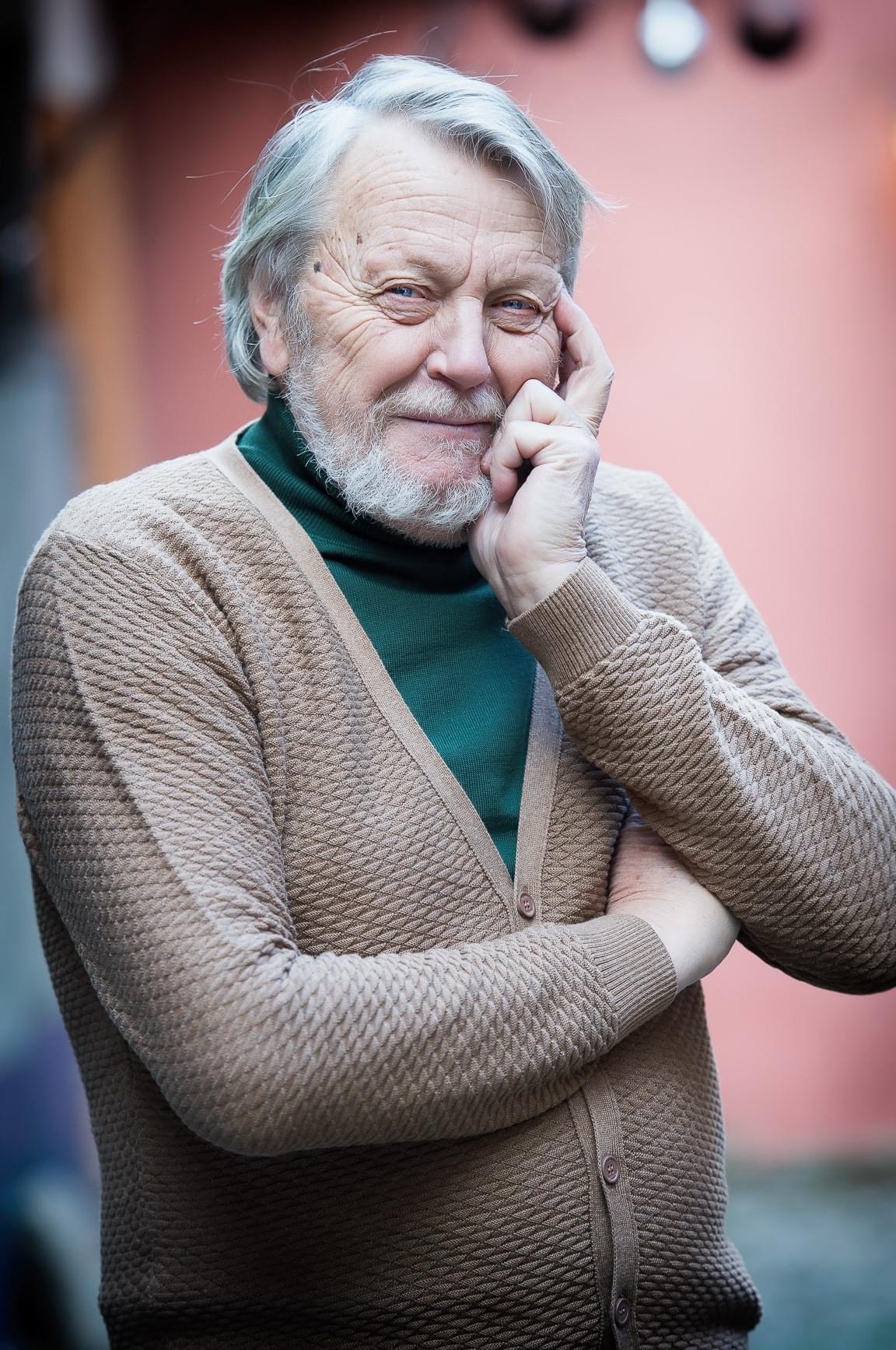 Любо Бъчваров