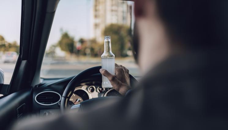 шофьор алкохол - НОВ ХИТ: Наши учени създадоха пиячка за шофьори! (СНИМКИ)