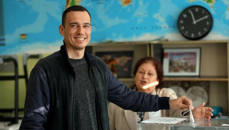 Васил Терзиев - Васил Терзиев: Гласувах за европейска България, за еврозоната и за Шенген