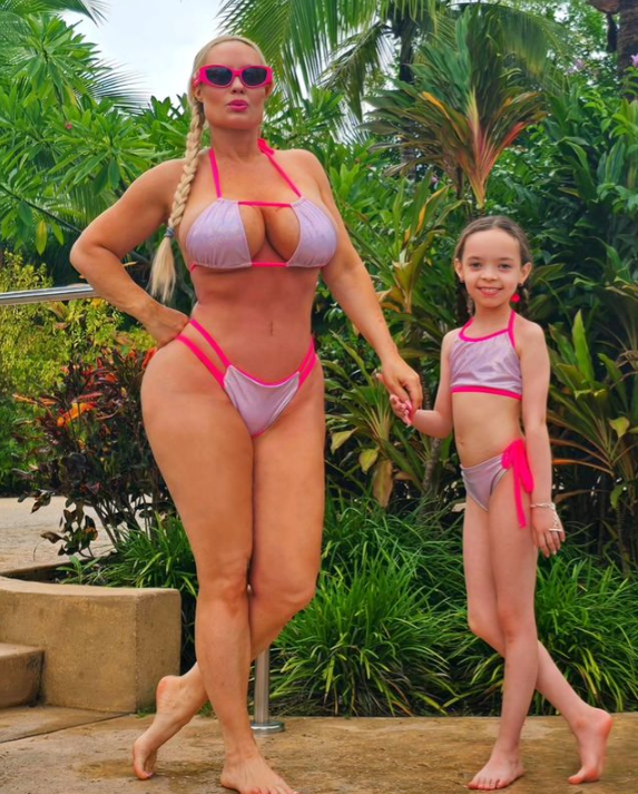 Коко Остин Айс Ти