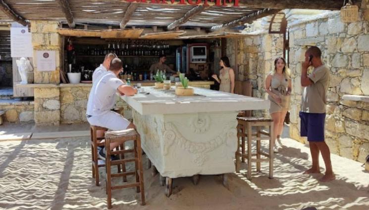 Facebook - БЕЗЦЕННА НАХОДКА: Саркофагът от бара доплавал с кораб, до дни казват откъде идва